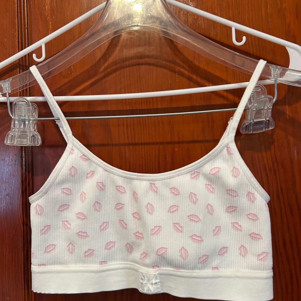 Forever 21 pink kiss lip print bra